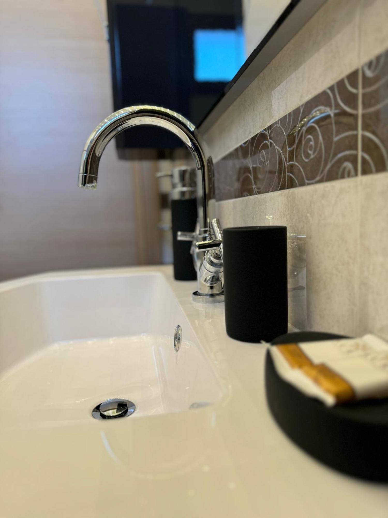 נורצ'יה Family Stylish Apartment מראה חיצוני תמונה